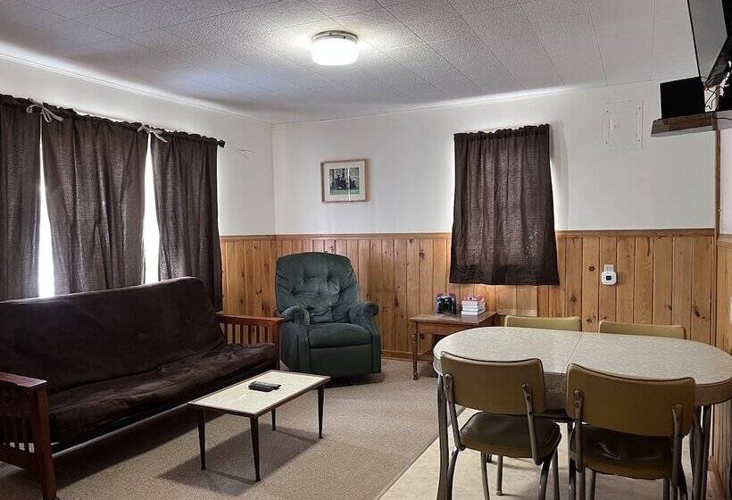 بنسيون Musky Joes Twin Pines Resort