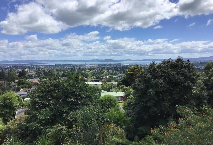 פנסיון Serenity Views