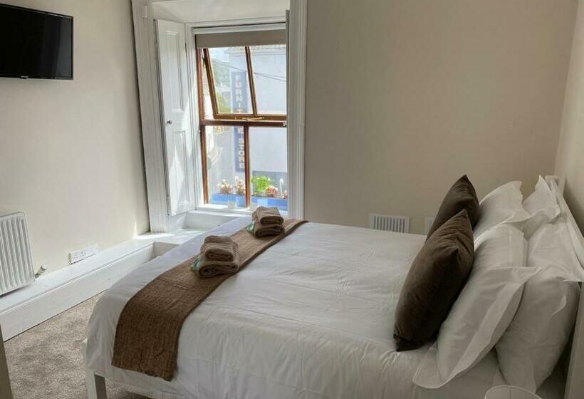 פנסיון The Old Exchange