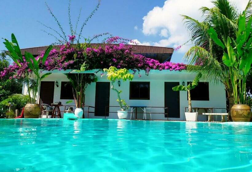 Курорт Oasis Phuket Airport