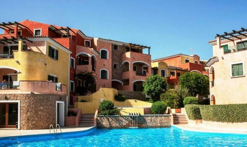 Santa Teresa Apartments