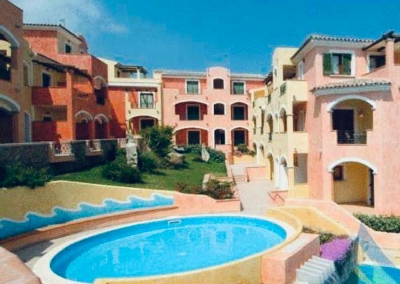 Santa Teresa Apartments