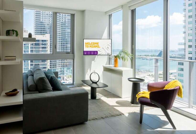 Yotelpad Miami
