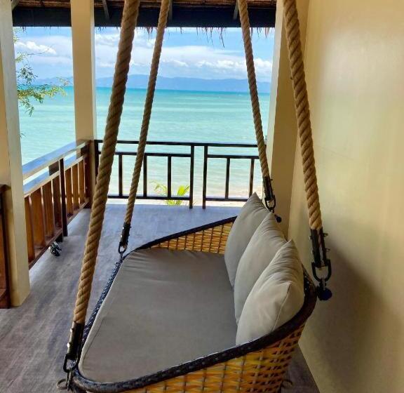 Absolute Beachfront Resort