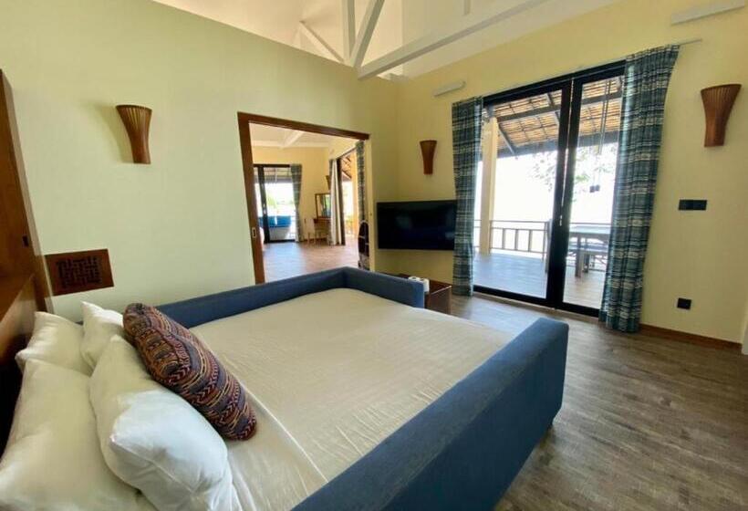 Absolute Beachfront Resort