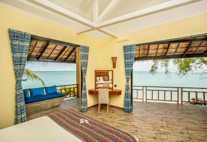 Absolute Beachfront Resort