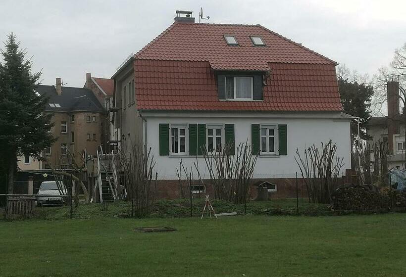 ユースホステル Auestraße 94a