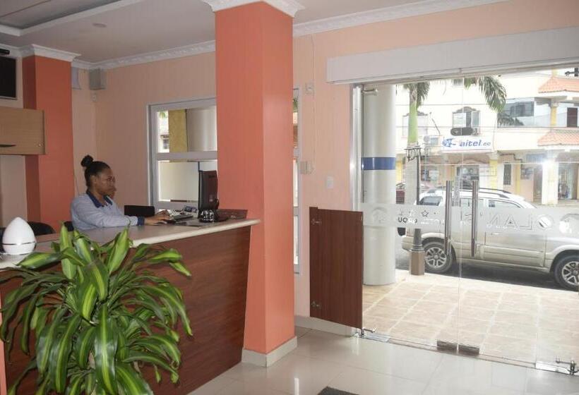 هاستل Olan´s Hotel Group