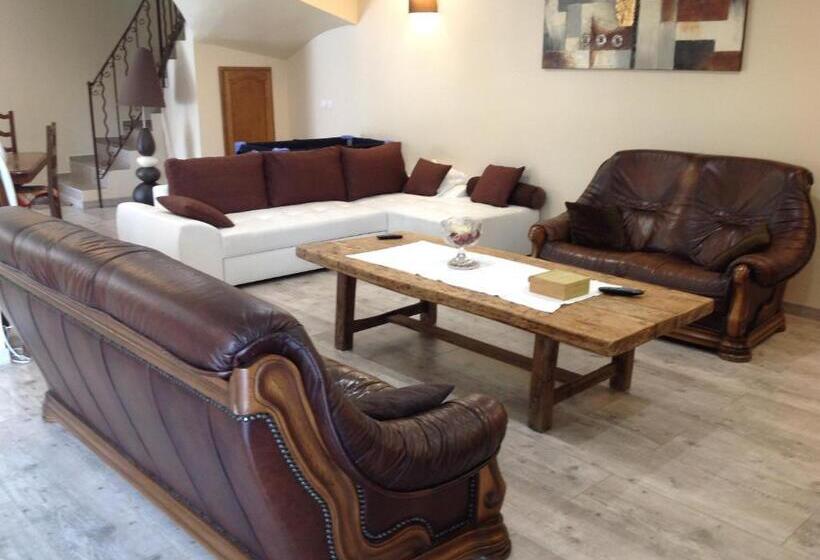 مبيت وإفطار La Freycenette