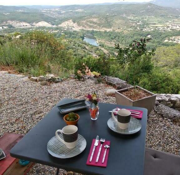 مبيت وإفطار Le Rocher De Sampzon