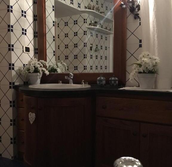 Bed and Breakfast Summer Paradise