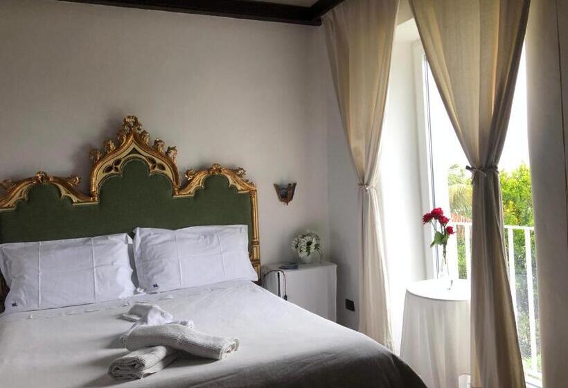 Bed and Breakfast Summer Paradise