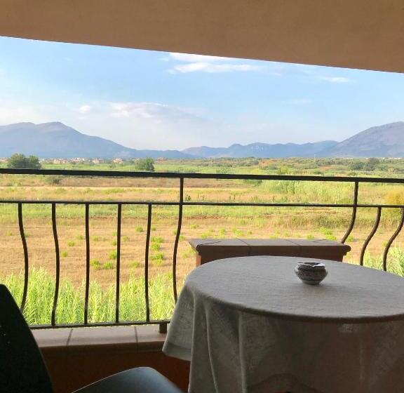 مبيت وإفطار Villa Laregina