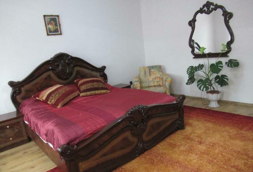 بنسيون Bercsényi Vendégház