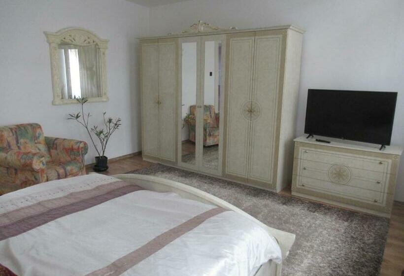 بنسيون Bercsényi Vendégház