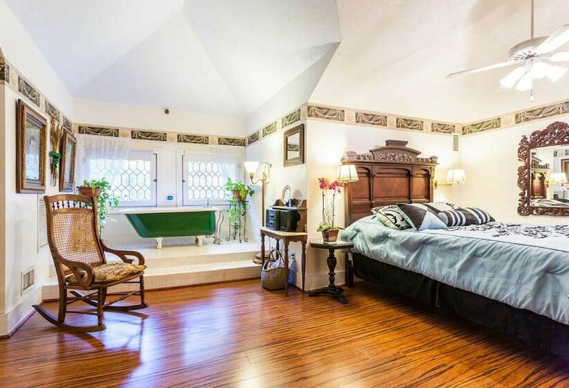 Herlong Mansion Bed & Breakfast