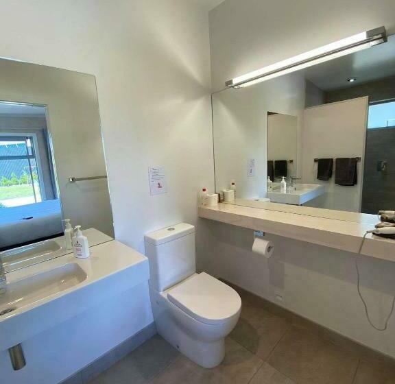 Hot Water Beach Lookout B&b