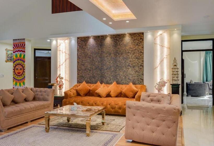 Отель Avanti Retreat Farm Stay