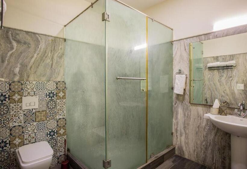 Отель Avanti Retreat Farm Stay