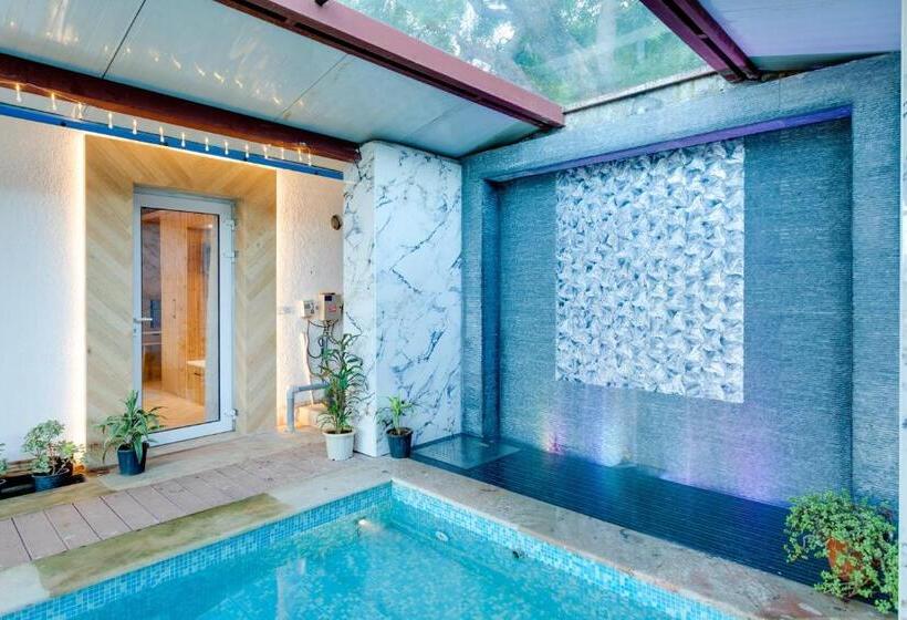 Отель Avanti Retreat Farm Stay