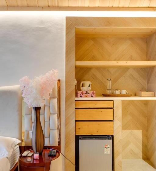 Отель Avanti Retreat Farm Stay