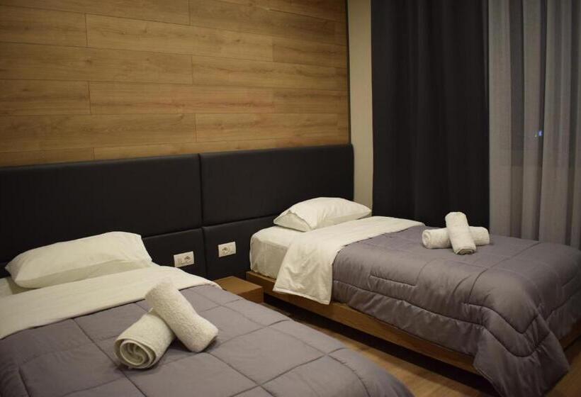 Отель Bluepoint