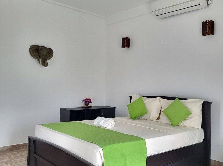 ホテル Canela Villa