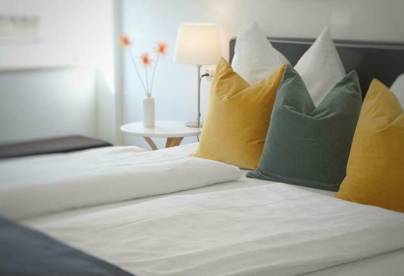 ホテル Schwarzacherhof Pension & Apartments