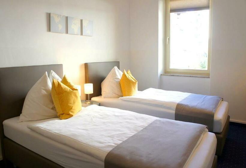 ホテル Schwarzacherhof Pension & Apartments