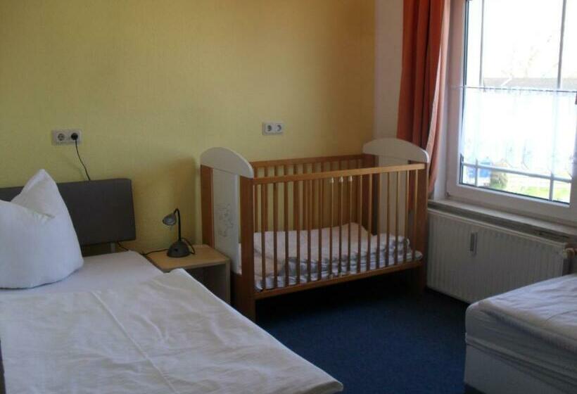 فندق Pension Zur Mole