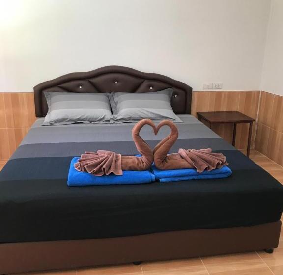 فندق Pim Bungalow