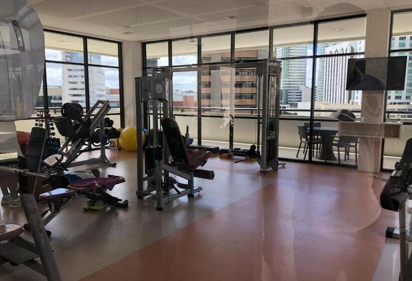 هتل Studio Particular Em