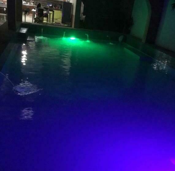 Larosa Hostel Bed And Breakfast