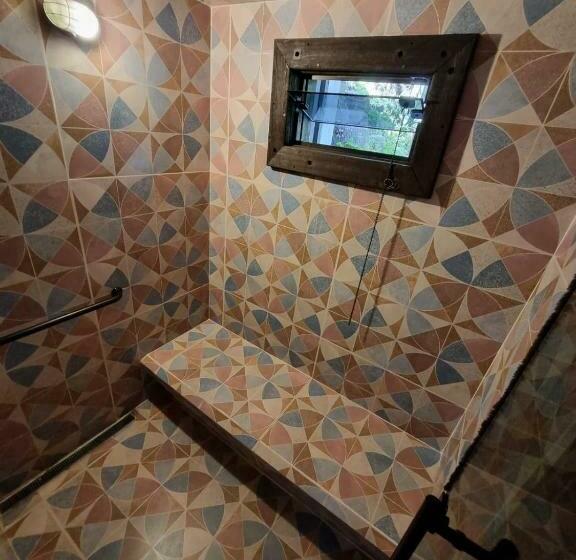 Pensjonat Casa Container 80