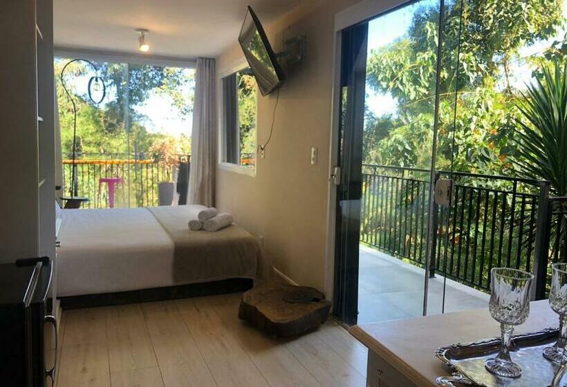 Pensjonat Casa Container 80