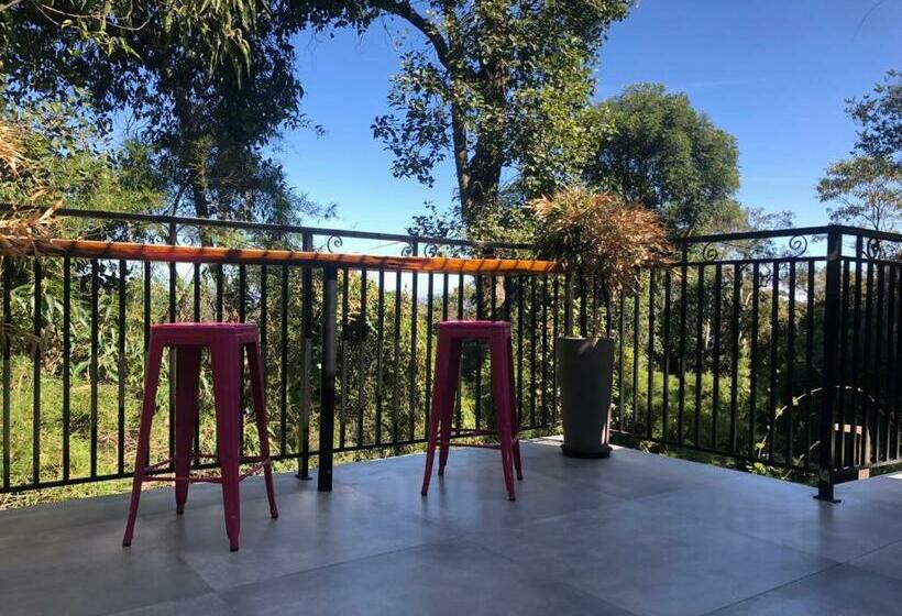 Pensjonat Casa Container 80