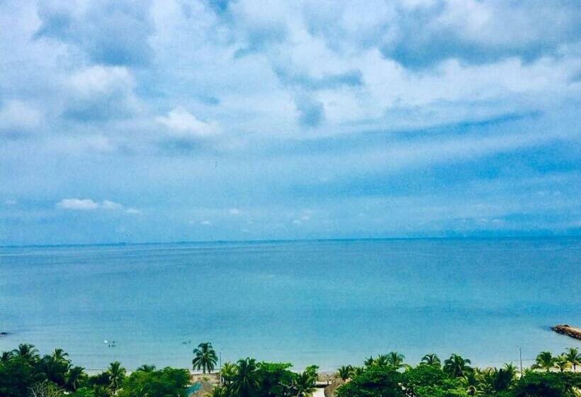 Пансион Criollo Beach Camp