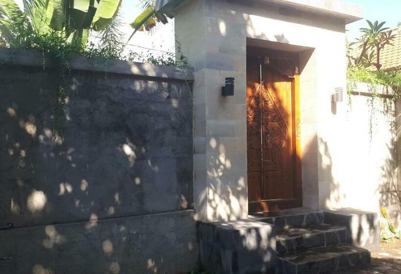 פנסיון Gede House Tejakula