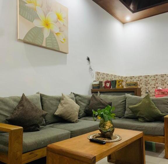 펜션 Gede House Tejakula