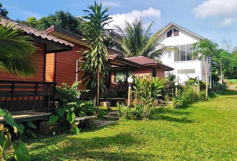 Пансион Guesthouse 88 Phang Nga