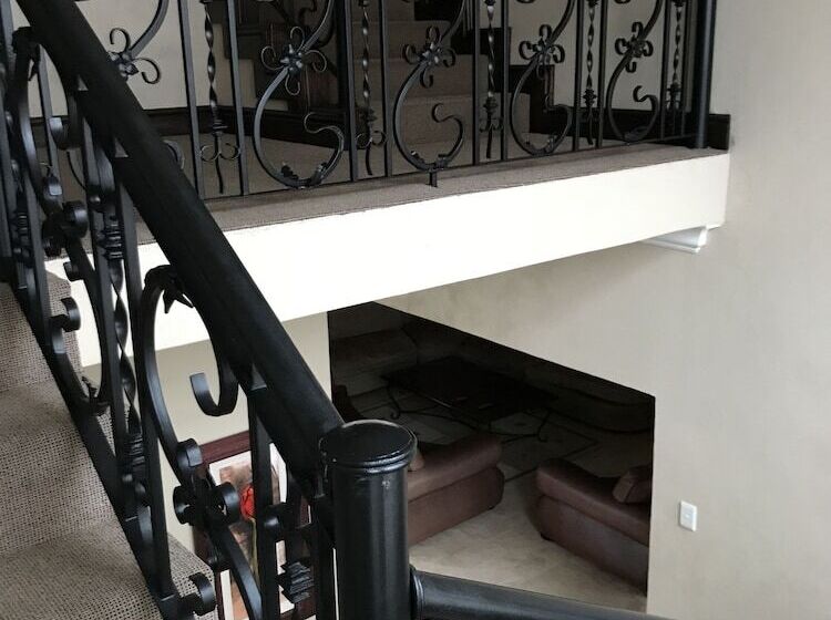 پانسیون Swanepoel Guesthouse