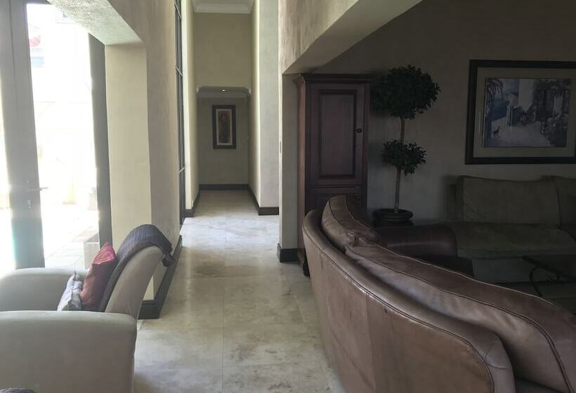 پانسیون Swanepoel Guesthouse