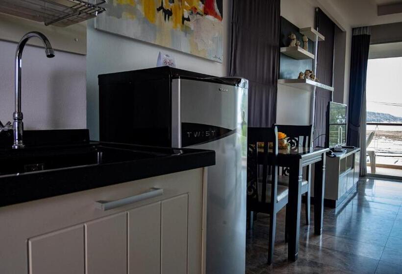 리조트 Rawai Paradise