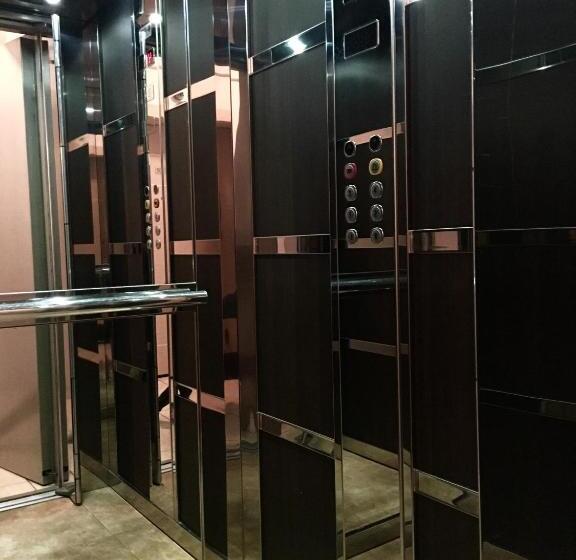 Mc Queen Rooms & Apartments