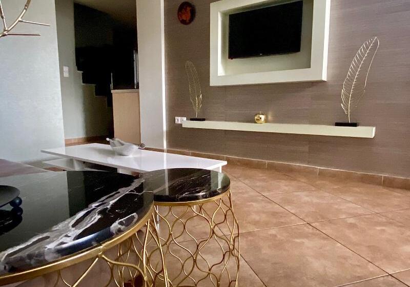 Mc Queen Rooms & Apartments