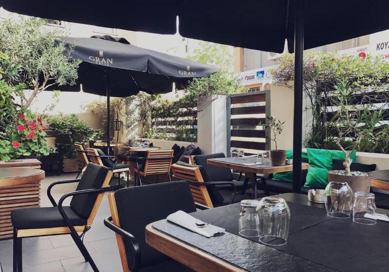 Mc Queen Rooms & Apartments