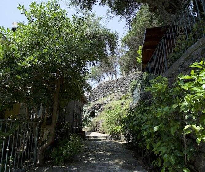 تختخواب و صبحانه La Dimora Le Fumarole Rooms
