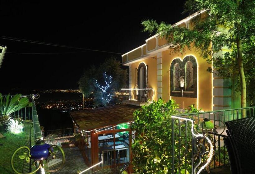 تختخواب و صبحانه La Dimora Le Fumarole Rooms