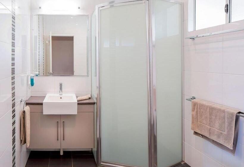 Cable Beachside Villas