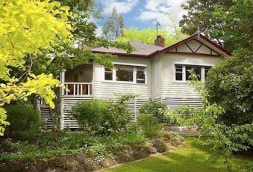 هتل Adeline Bed And Breakfast